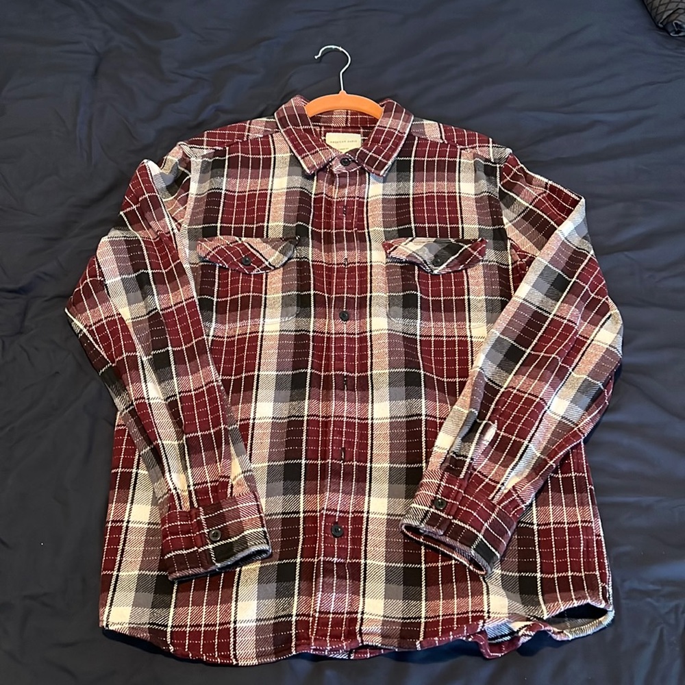 American Eagle Double Pocket Flannel. Large. Maroon.